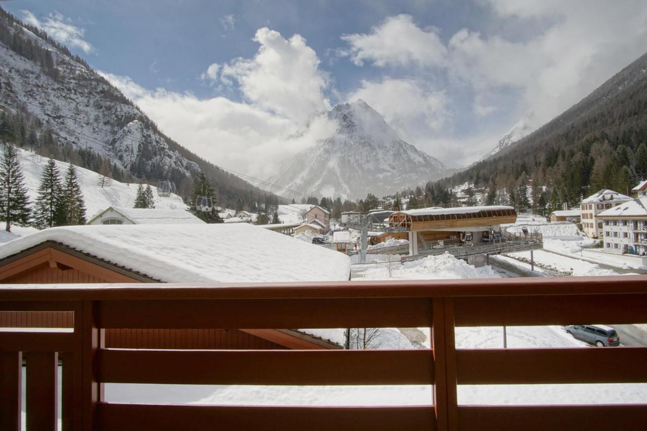 ואלורסן Le Refuge Des Portes Du Mont Blanc מראה חיצוני תמונה