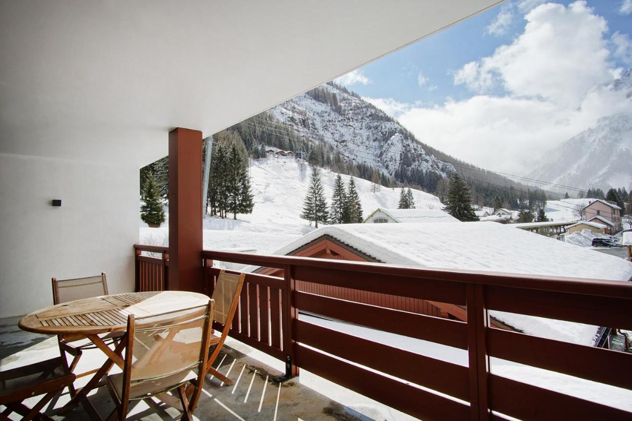 ואלורסן Le Refuge Des Portes Du Mont Blanc מראה חיצוני תמונה